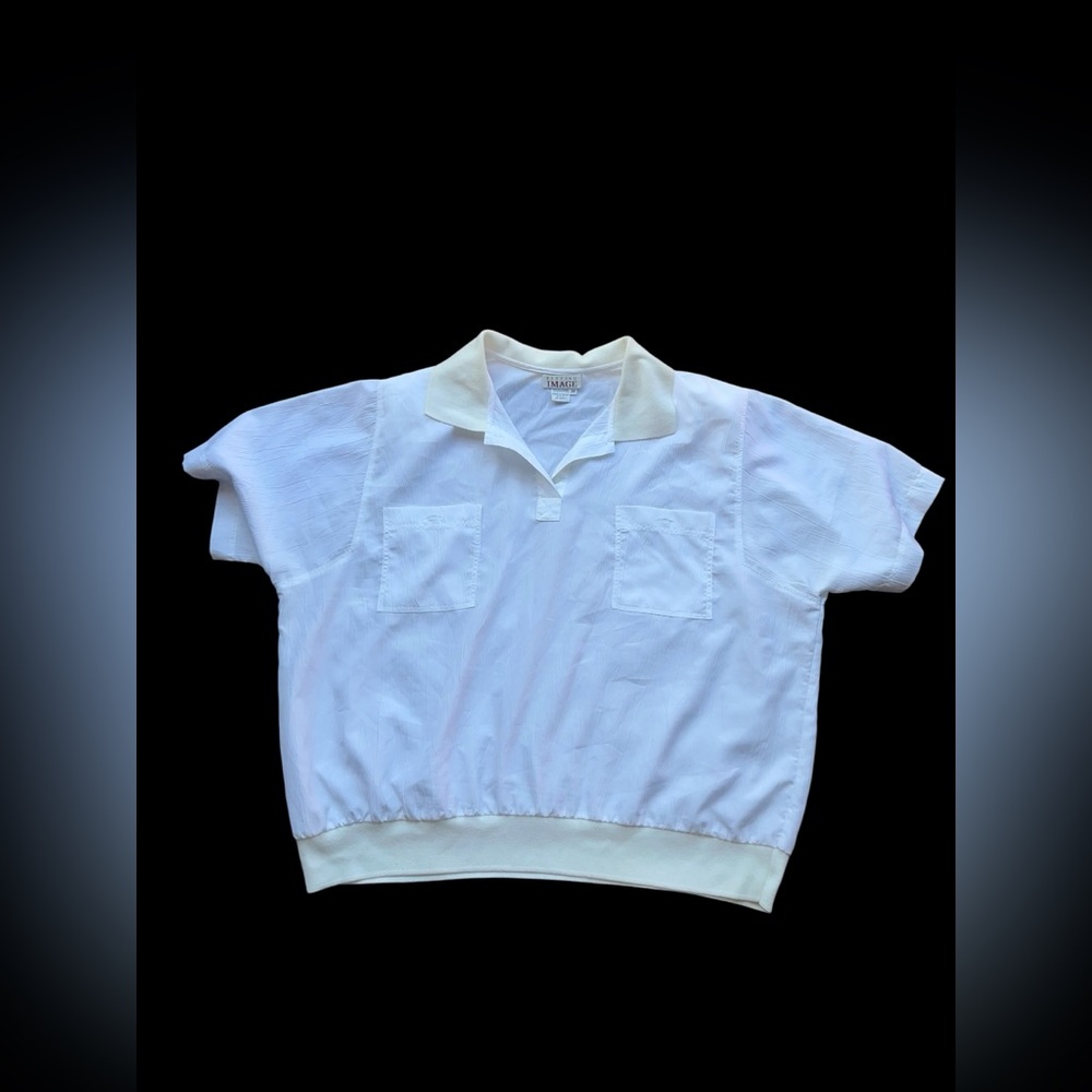 ✨Vintage Fitting Image White collared polo shirt with embroidered logo✨